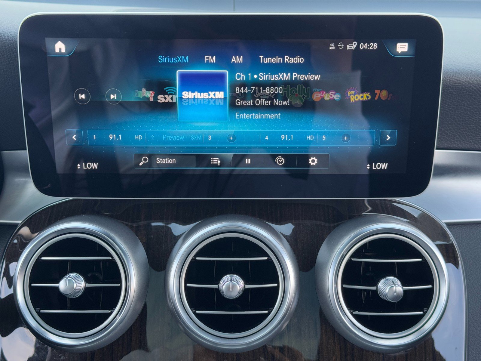 Used 2020 Mercedes-Benz GLC 350e 4MATIC image 26