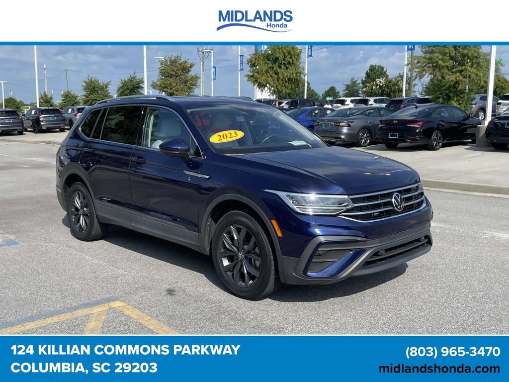 Used 2023 Volkswagen Tiguan SE FWD image 1