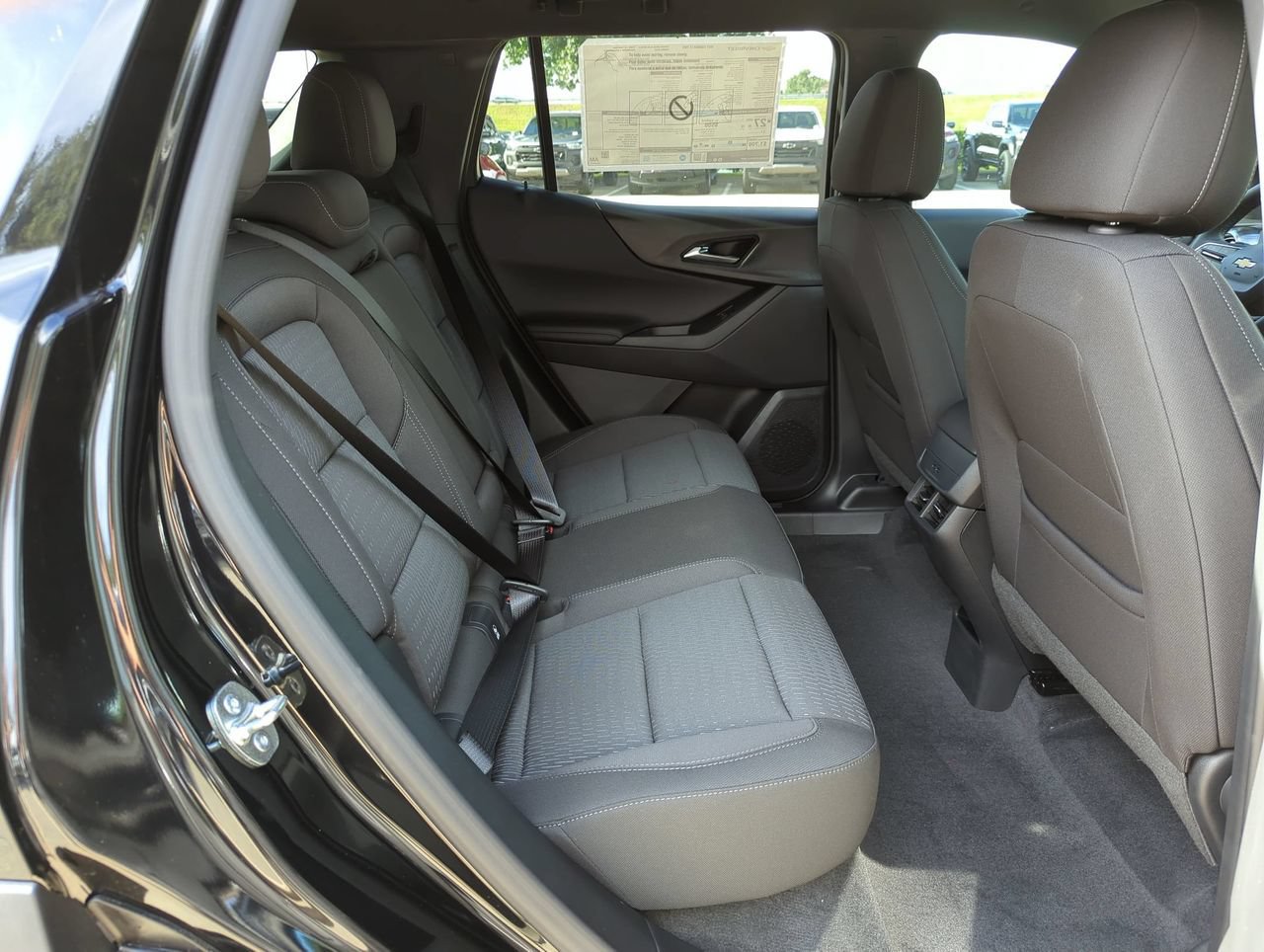 New 2027 Chevrolet Equinox LT w/ Safety and Technology Package FWD image 22