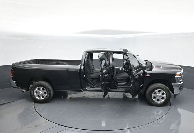 Used 2025 RAM 3500 Big Horn AWD/4WD image 59