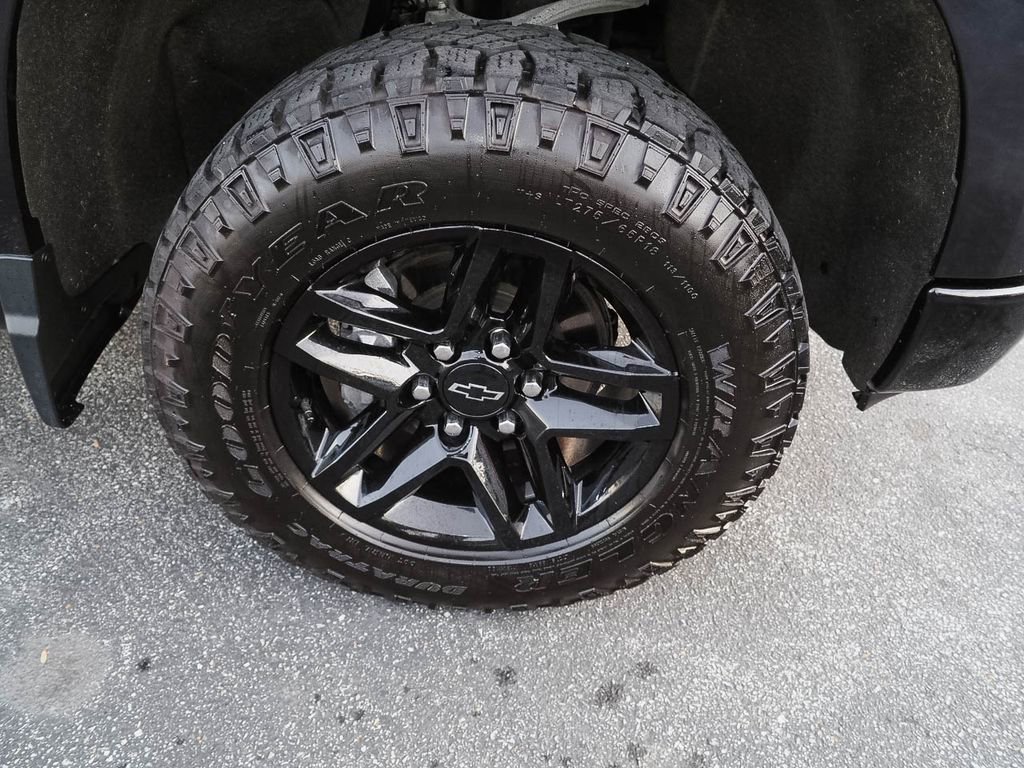 Used 2022 Chevrolet Silverado 1500 LT Trail Boss AWD/4WD image 32
