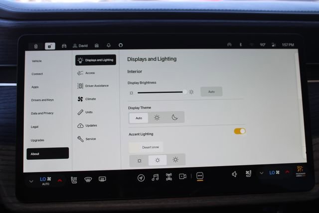 Used 2024 Rivian R1S Adventure image 31