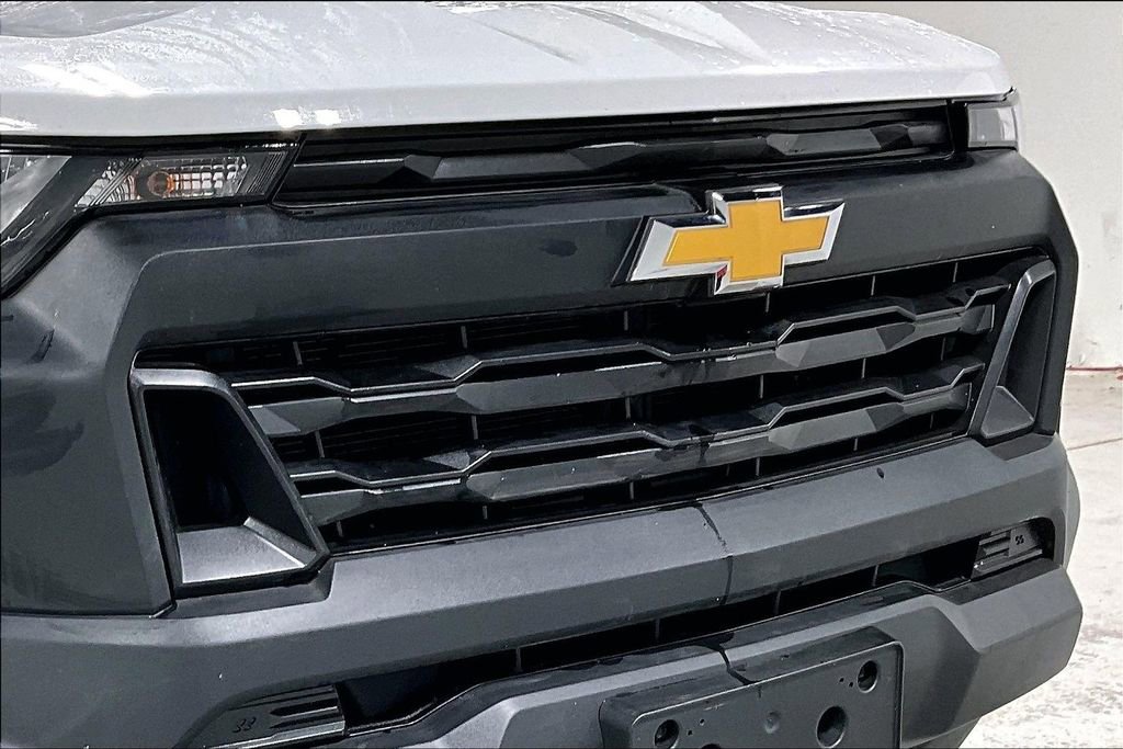 Used 2025 Chevrolet Colorado W/T image 38