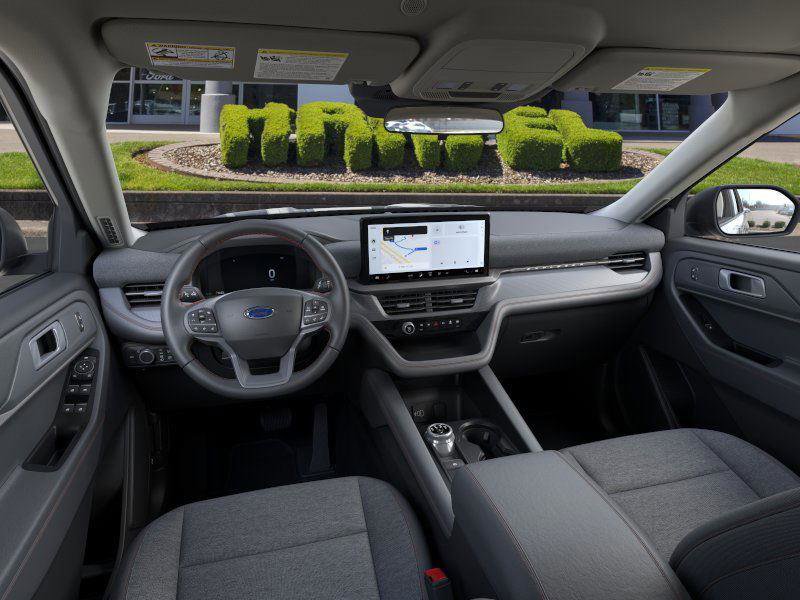 Used 2026 Ford Explorer Active image 9