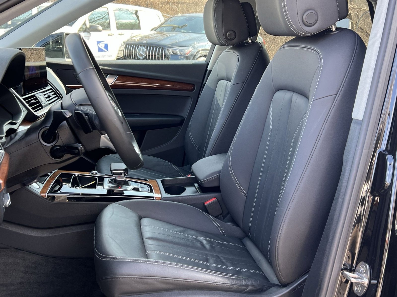 Used 2023 Audi Q5 2.0T Premium w/ Convenience Package image 11