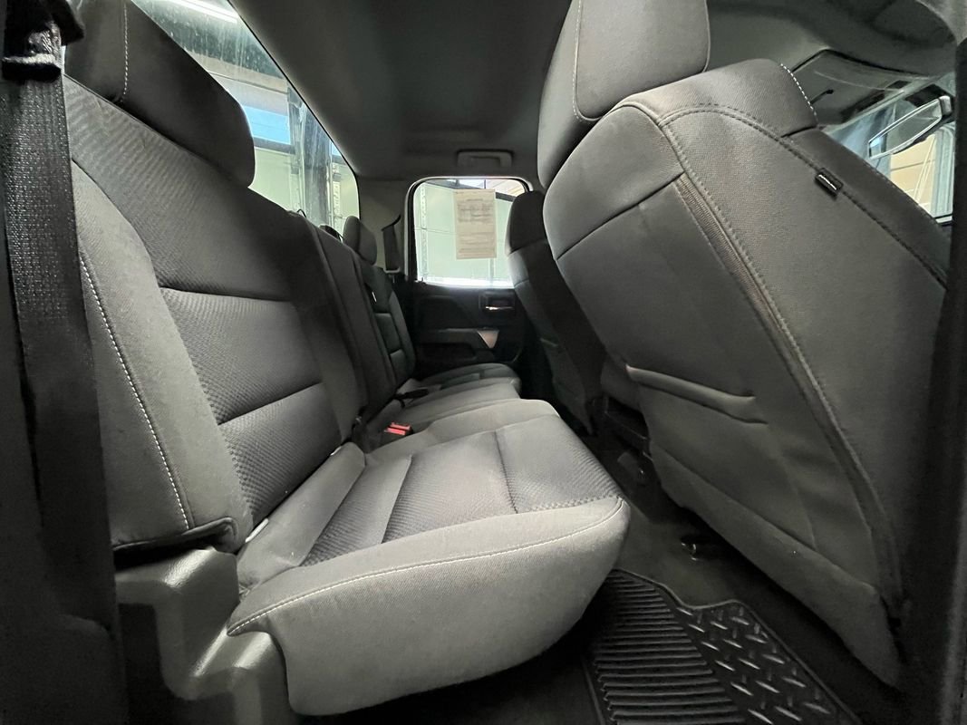 Used 2018 Chevrolet Silverado 1500 LT image 11