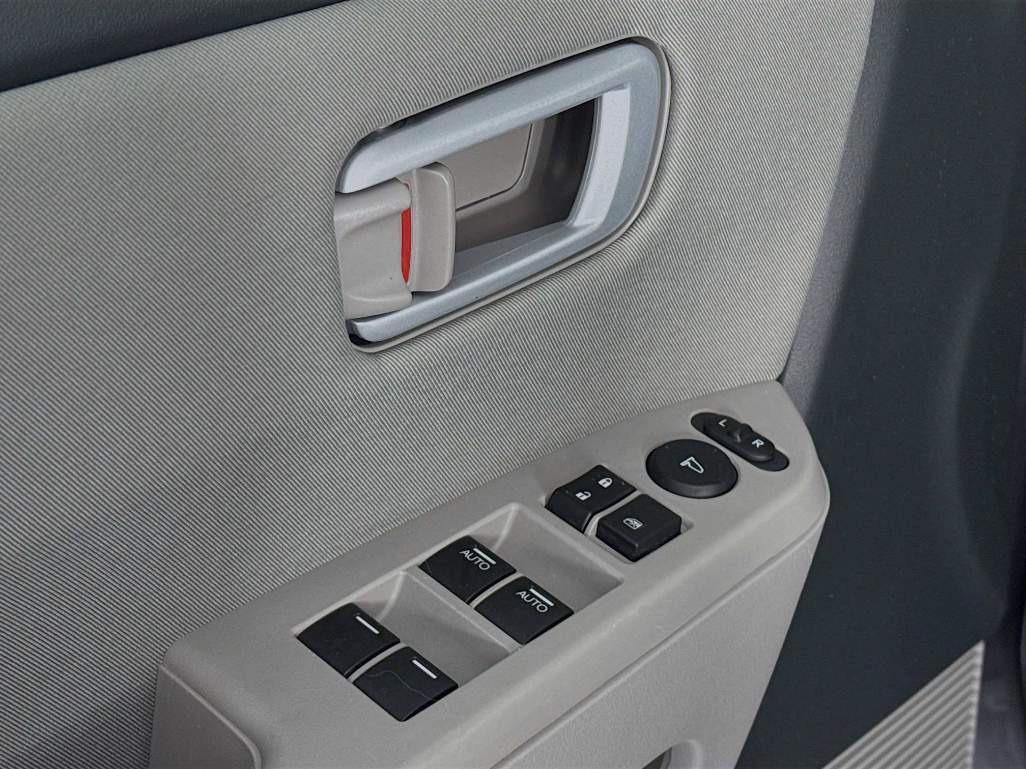 Used 2015 Honda Pilot LX image 17