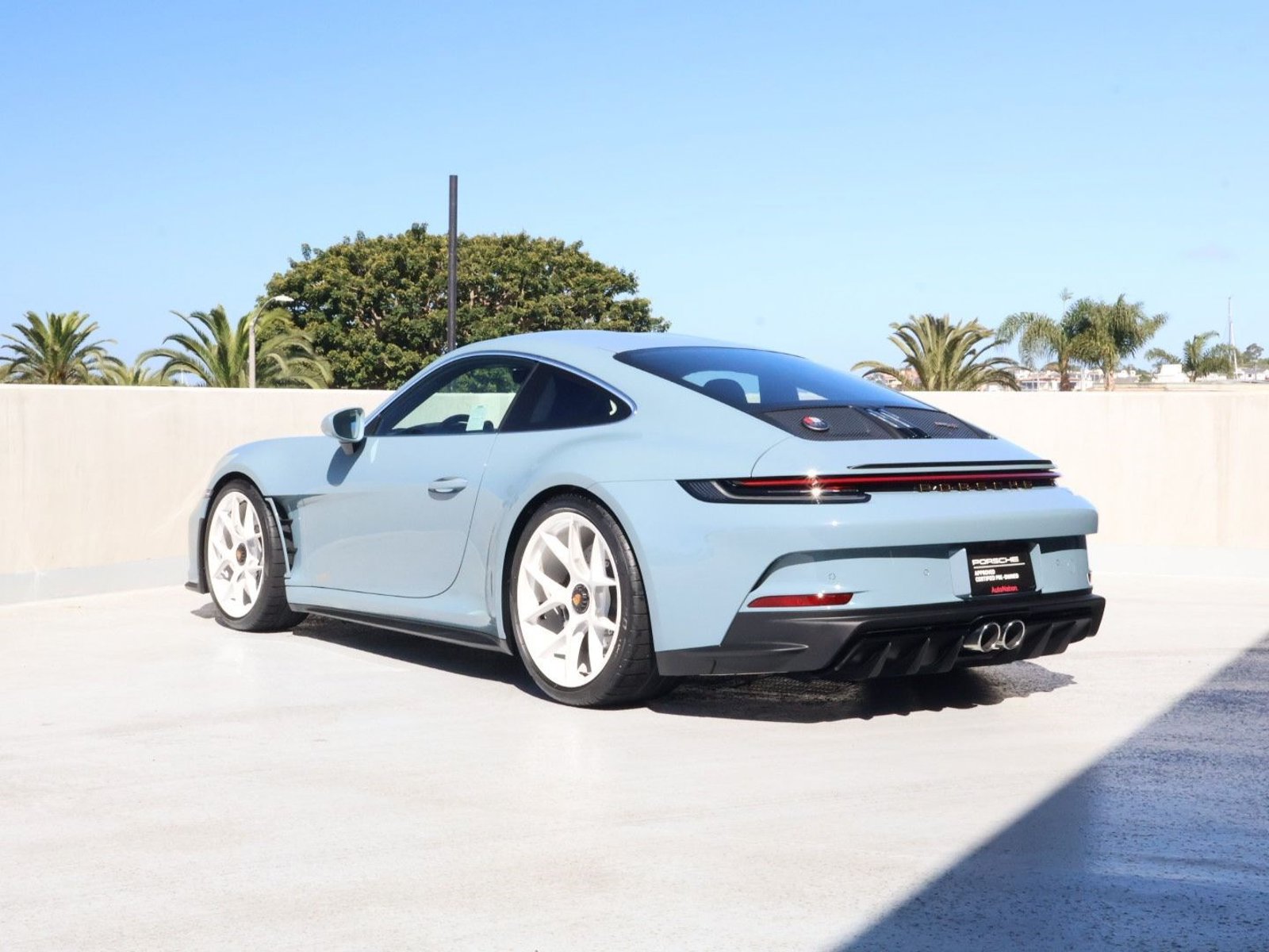Certified 2024 Porsche 911 GT3 RS RWD image 3