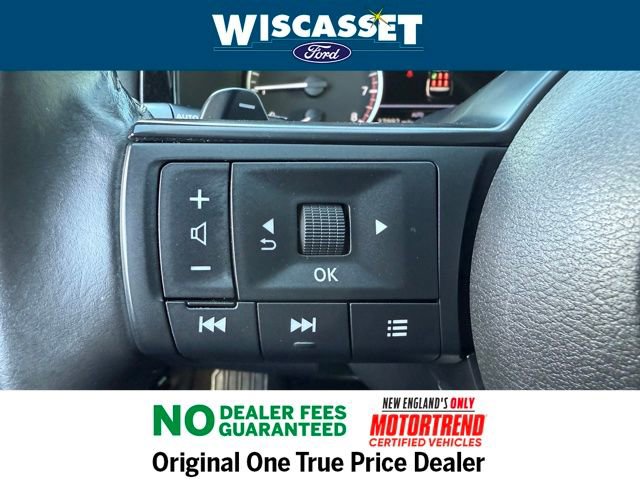 Used 2024 Nissan Pathfinder SV image 17