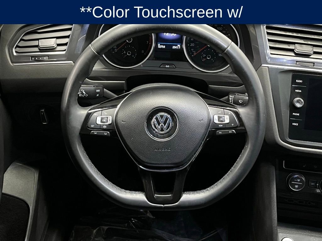 Used 2020 Volkswagen Tiguan SE image 9