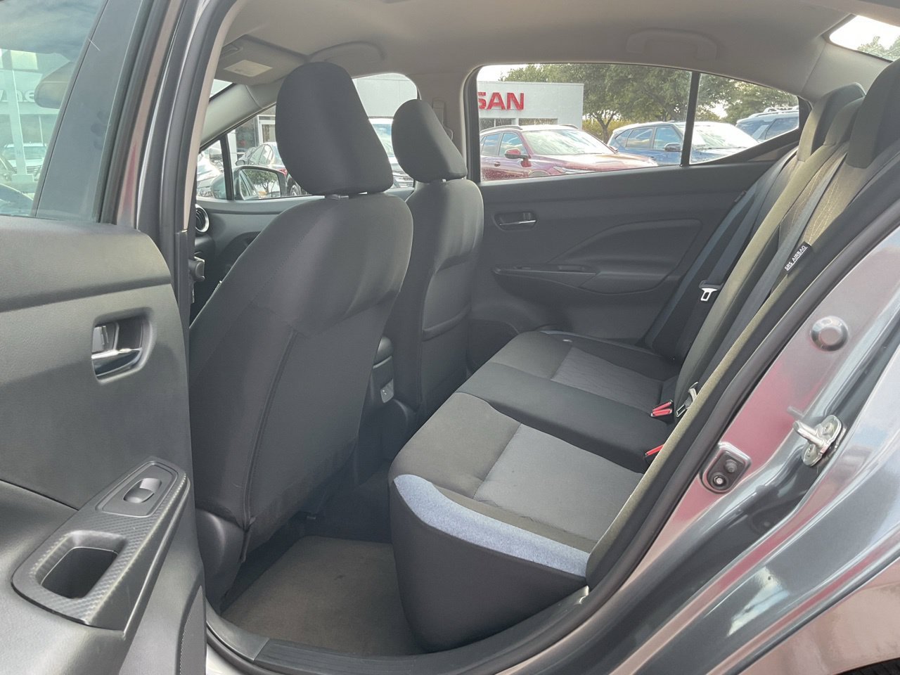 Used 2025 Nissan Versa SV FWD image 11