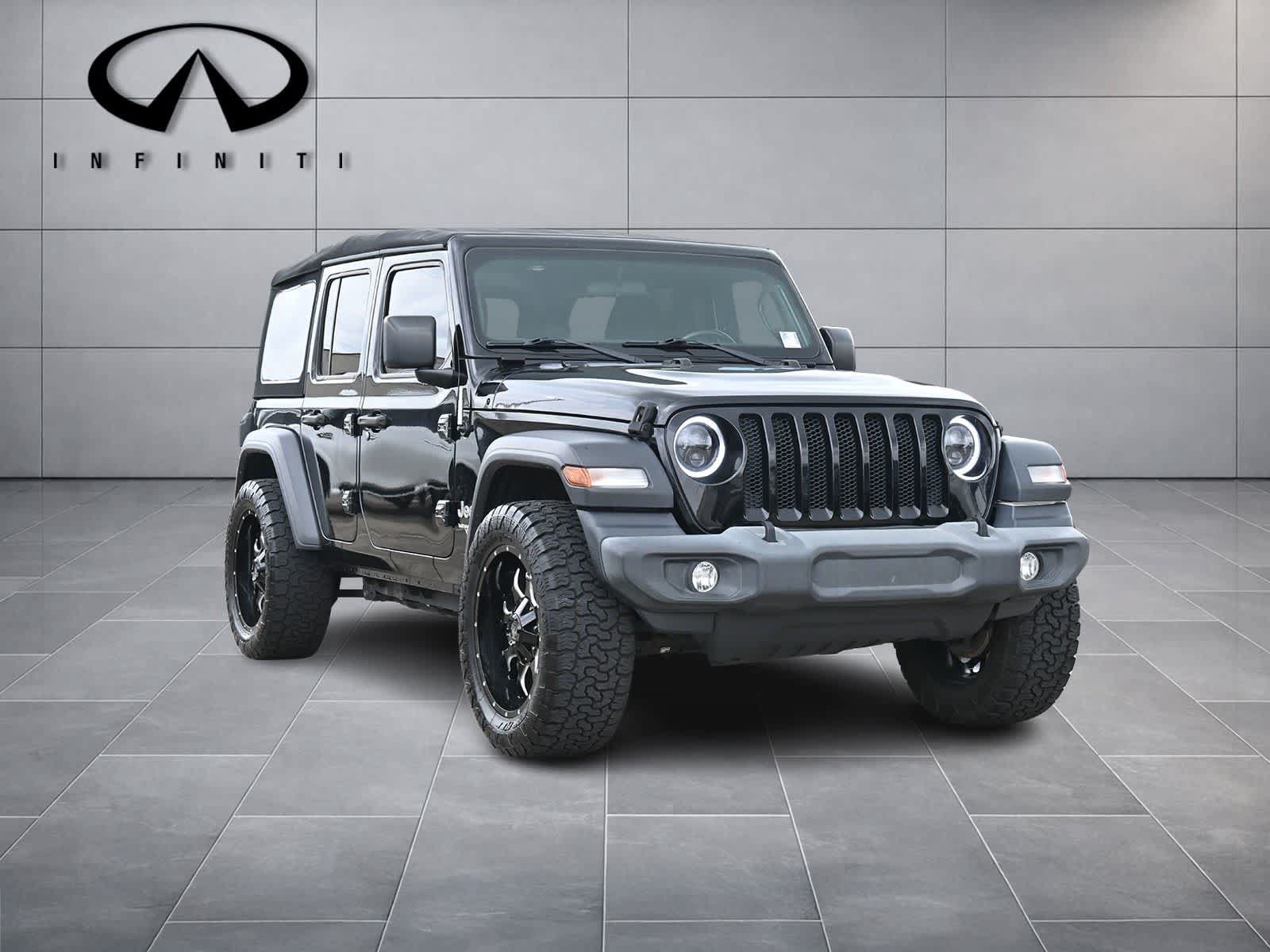 Used 2019 Jeep Wrangler Unlimited Sport S AWD/4WD image 3