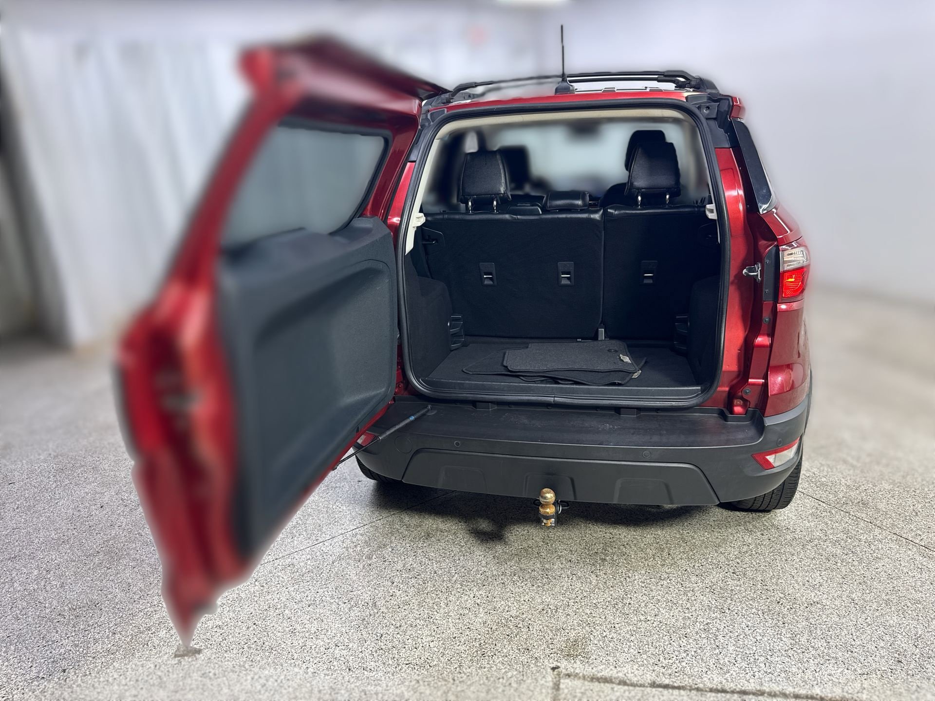 Used 2018 Ford EcoSport SES image 38