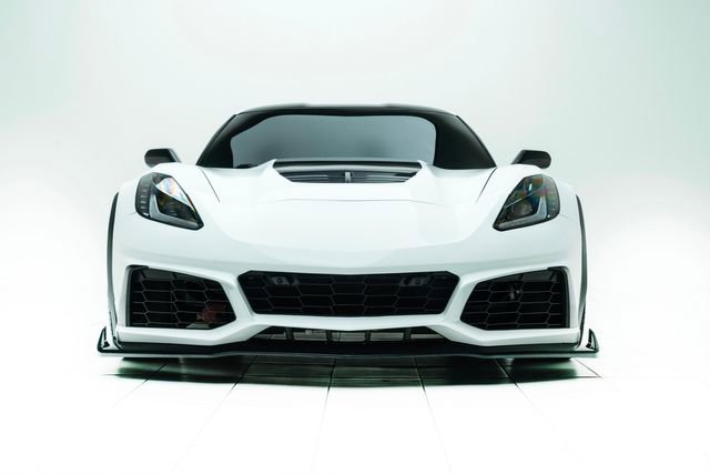 Used 2016 Chevrolet Corvette Z06 w/ 3LZ Preferred Equipment Group image 7