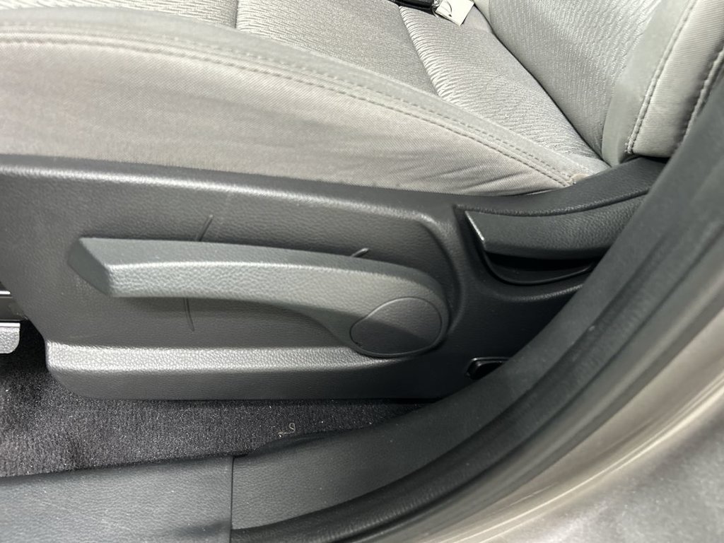 Used 2018 Hyundai Santa Fe Sport w/ Winter Weather Package AWD/4WD image 10