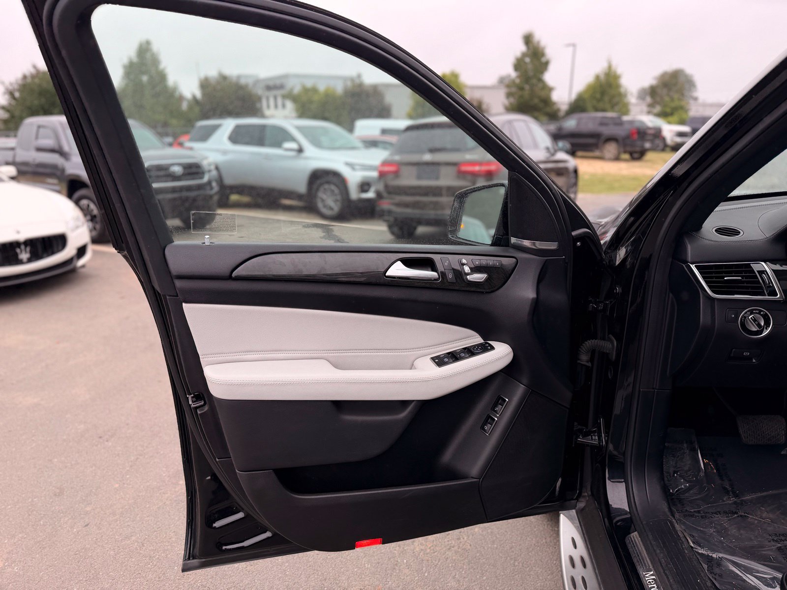 Used 2019 Mercedes-Benz GLS 450 4MATIC image 10