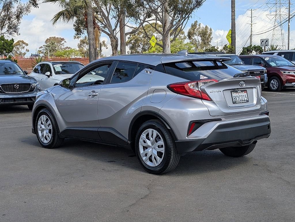 Used 2019 Toyota C-HR LE image 12
