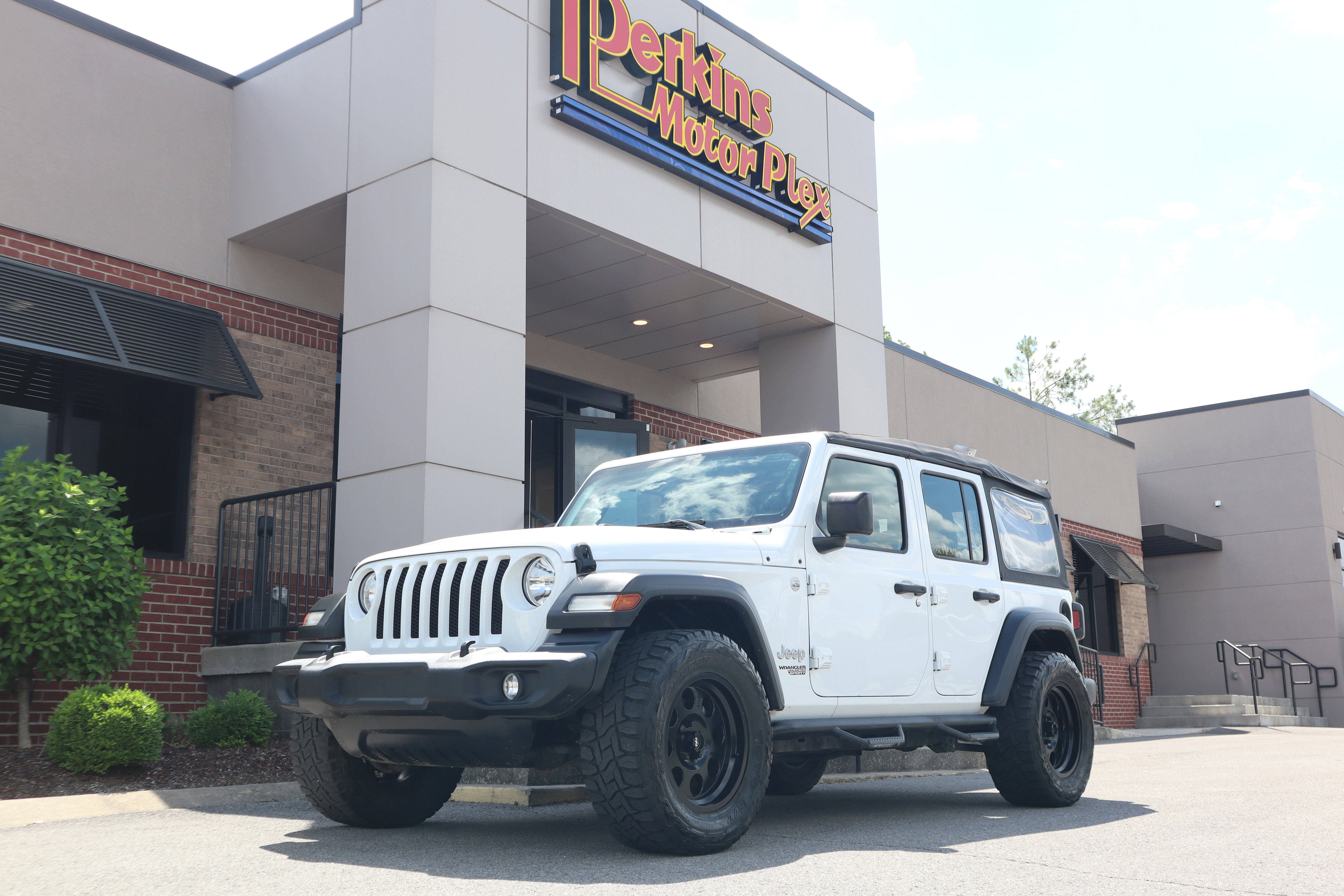 Used 2018 Jeep Wrangler Unlimited Sport AWD/4WD image 29
