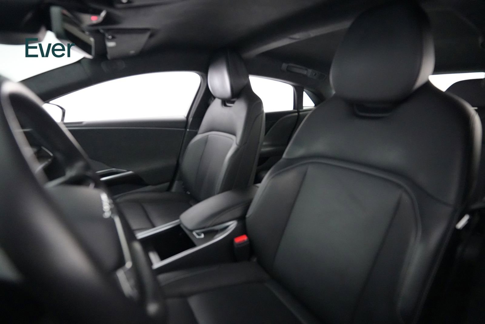 Used 2023 Lucid Air Pure AWD/4WD image 4