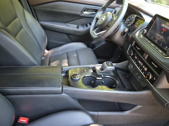 Used 2023 Nissan Rogue SV w/ SV Premium B Package AWD/4WD image 13