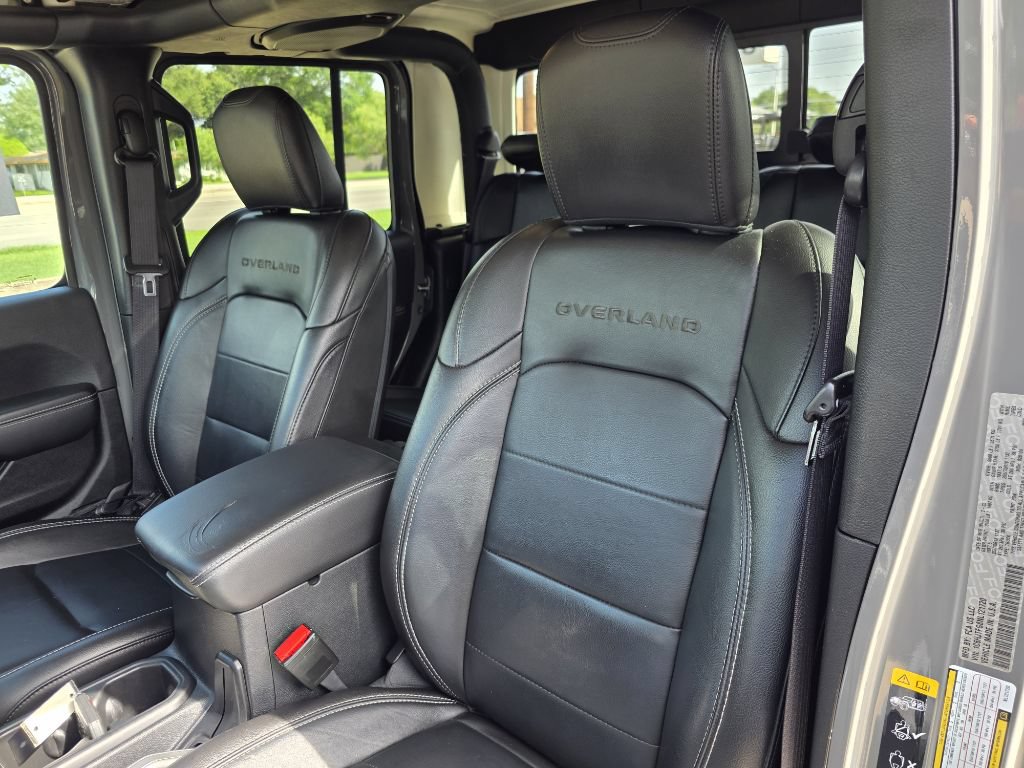 Used 2022 Jeep Gladiator Overland w/ Popular Equipment Package AWD/4WD image 12
