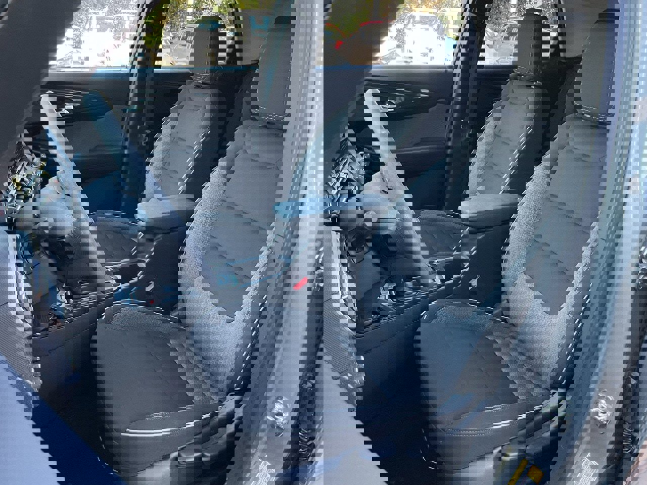 Used 2025 Chevrolet TrailBlazer LT image 14