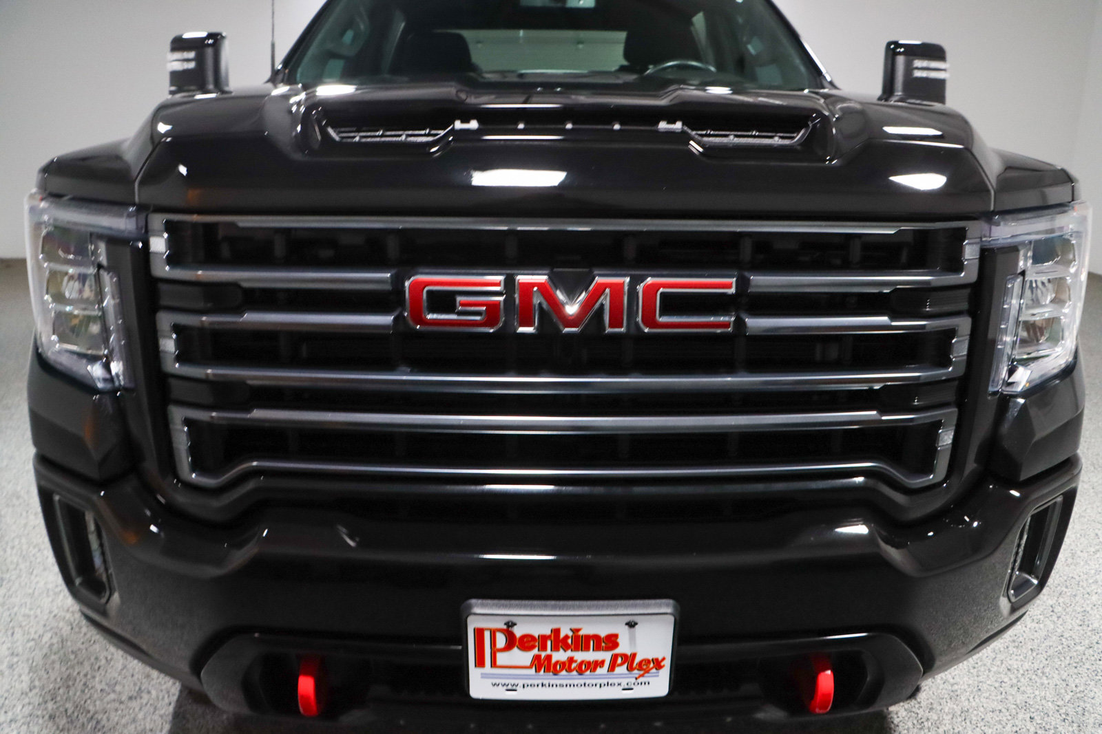 Used 2021 GMC Sierra 2500 AT4 image 4