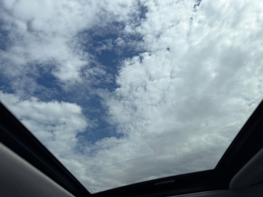 Used 2022 Hyundai Kona Limited image 11