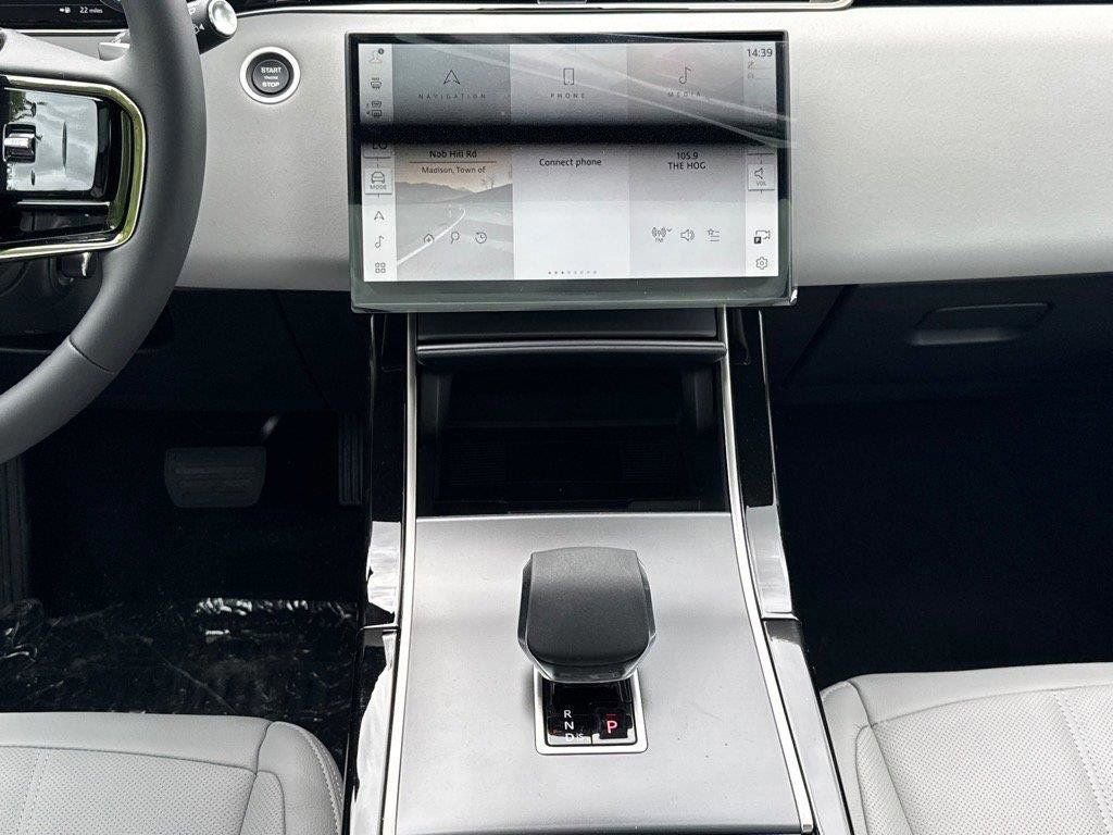 Certified 2026 Land Rover Range Rover Evoque S image 9