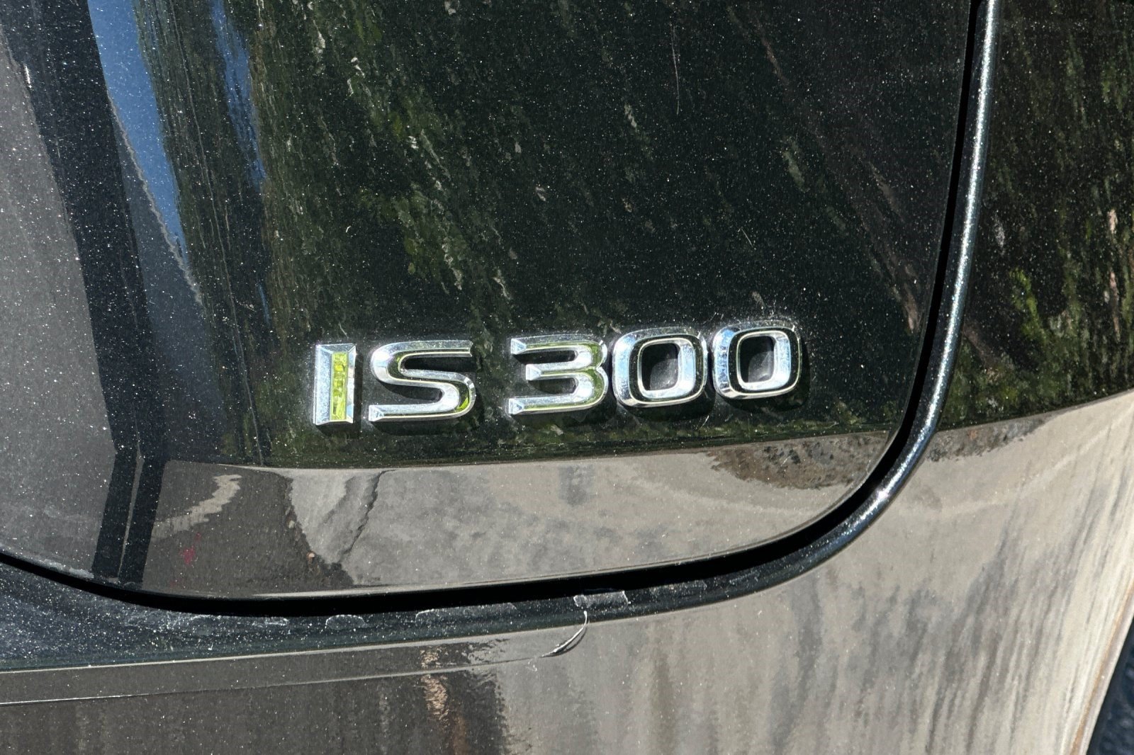 Certified 2025 Lexus IS 300 F Sport RWD image 29