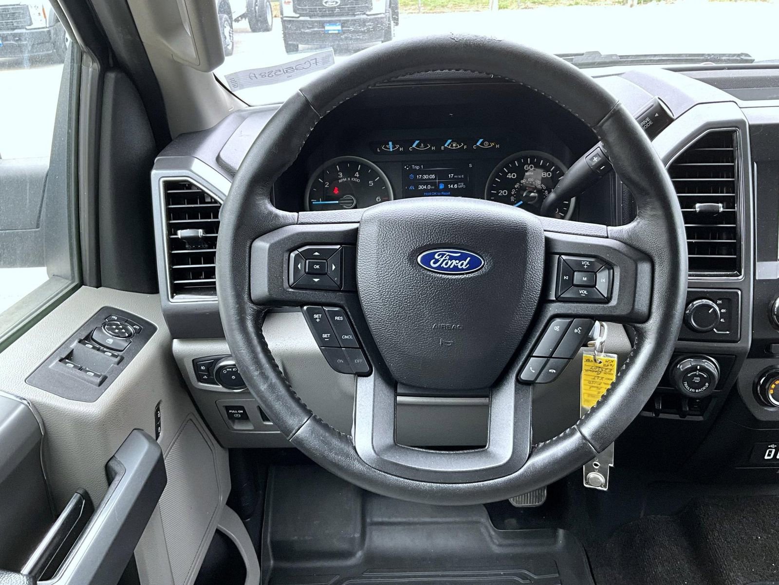 Used 2018 Ford F150 XLT w/ Equipment Group 302A Luxury AWD/4WD image 13