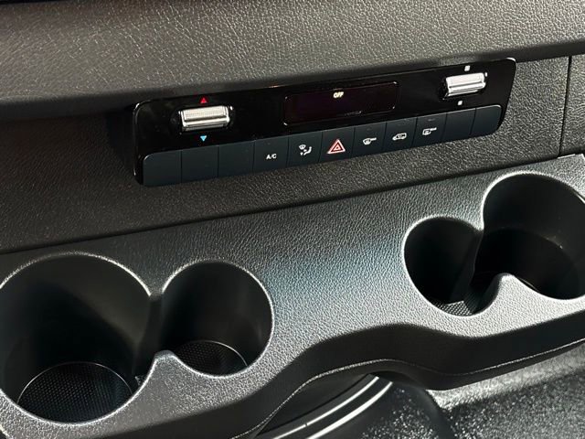 Used 2024 Mercedes-Benz Sprinter 3500 image 24