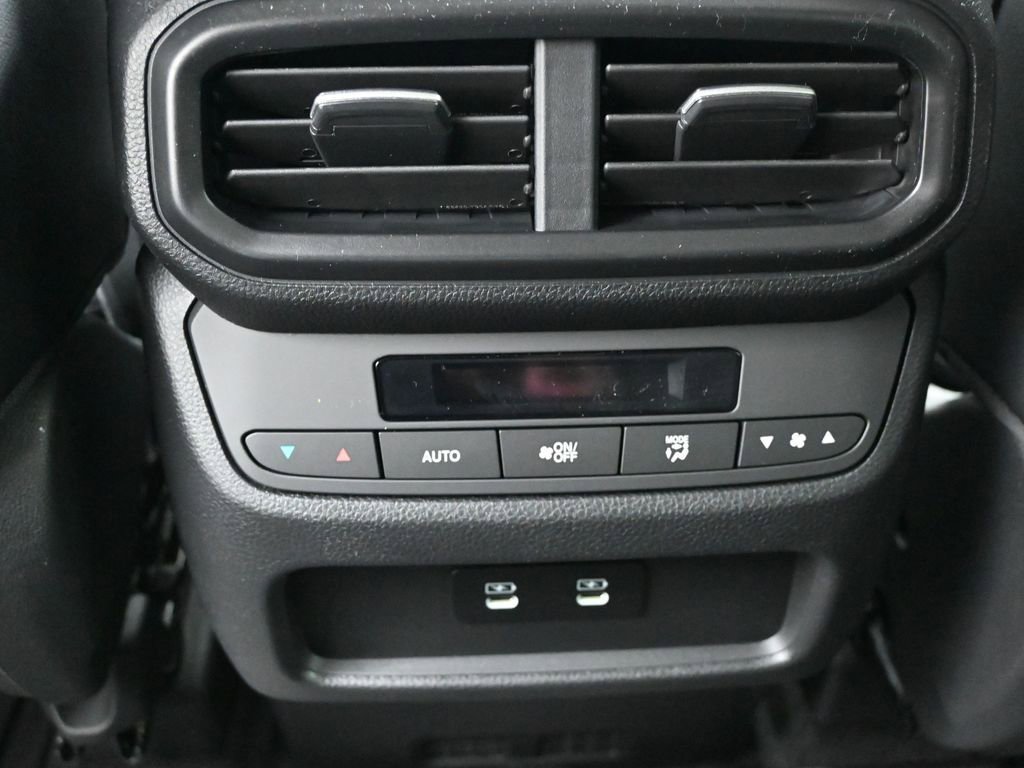 New 2026 Honda Pilot Touring image 15