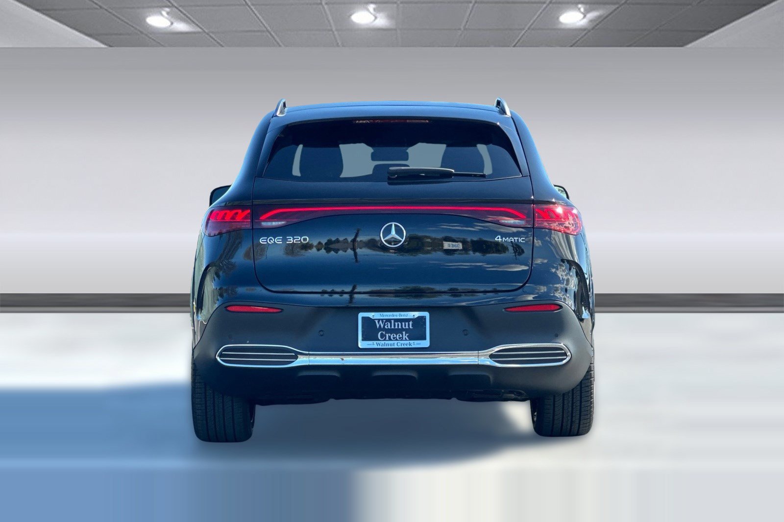 New 2026 Mercedes-Benz EQE 320 4MATIC SUV image 9