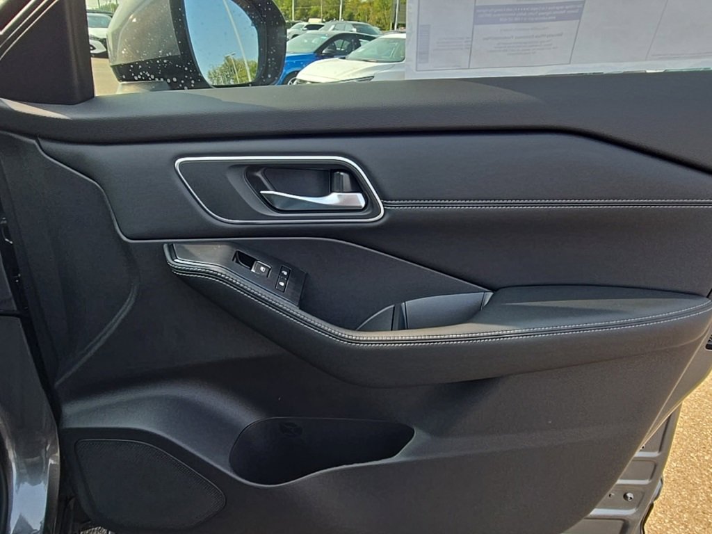 New 2026 Nissan Rogue Platinum w/ Platinum Premium Package image 30