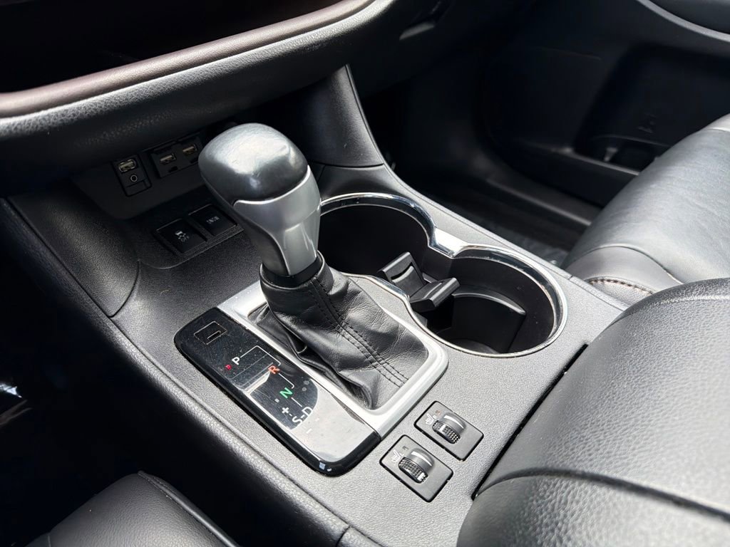 Used 2019 Toyota Highlander XLE image 27
