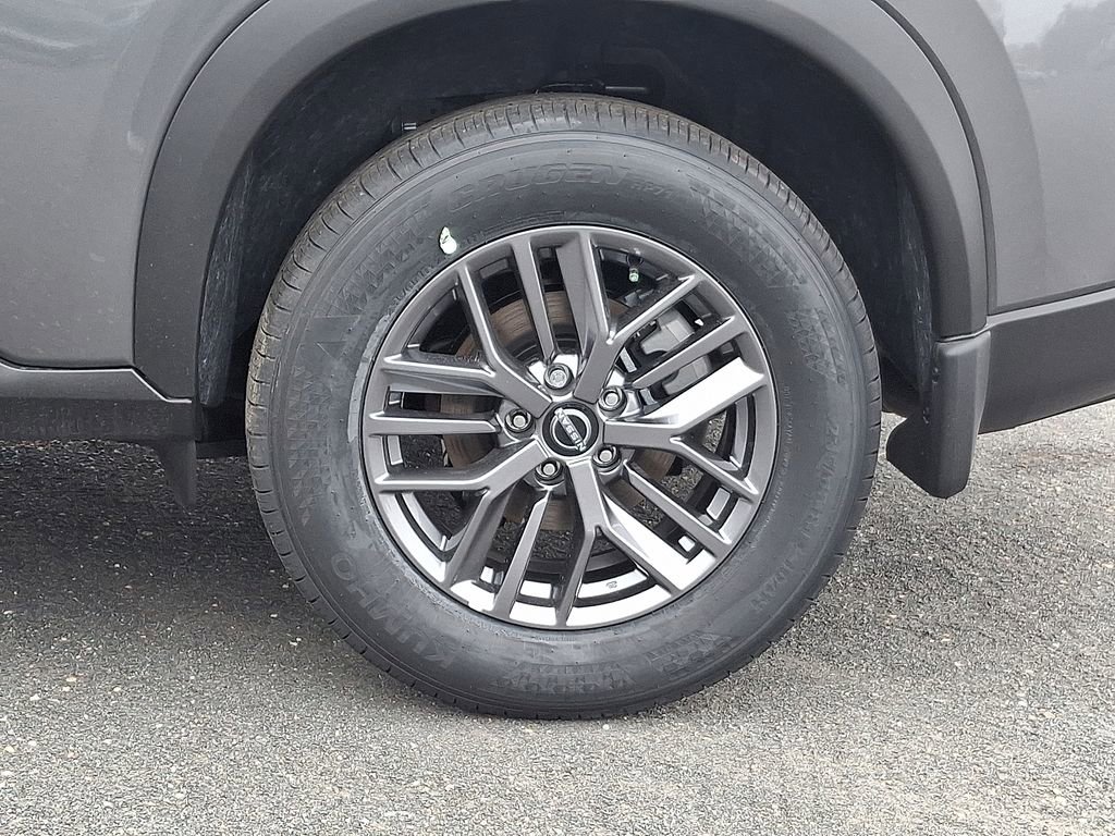 New 2026 Nissan Rogue S image 6