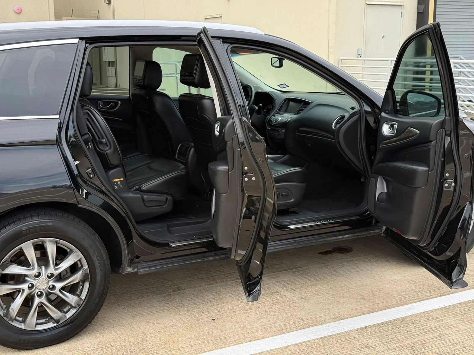 Used 2015 INFINITI QX60 FWD w/ Premium Plus Package image 18