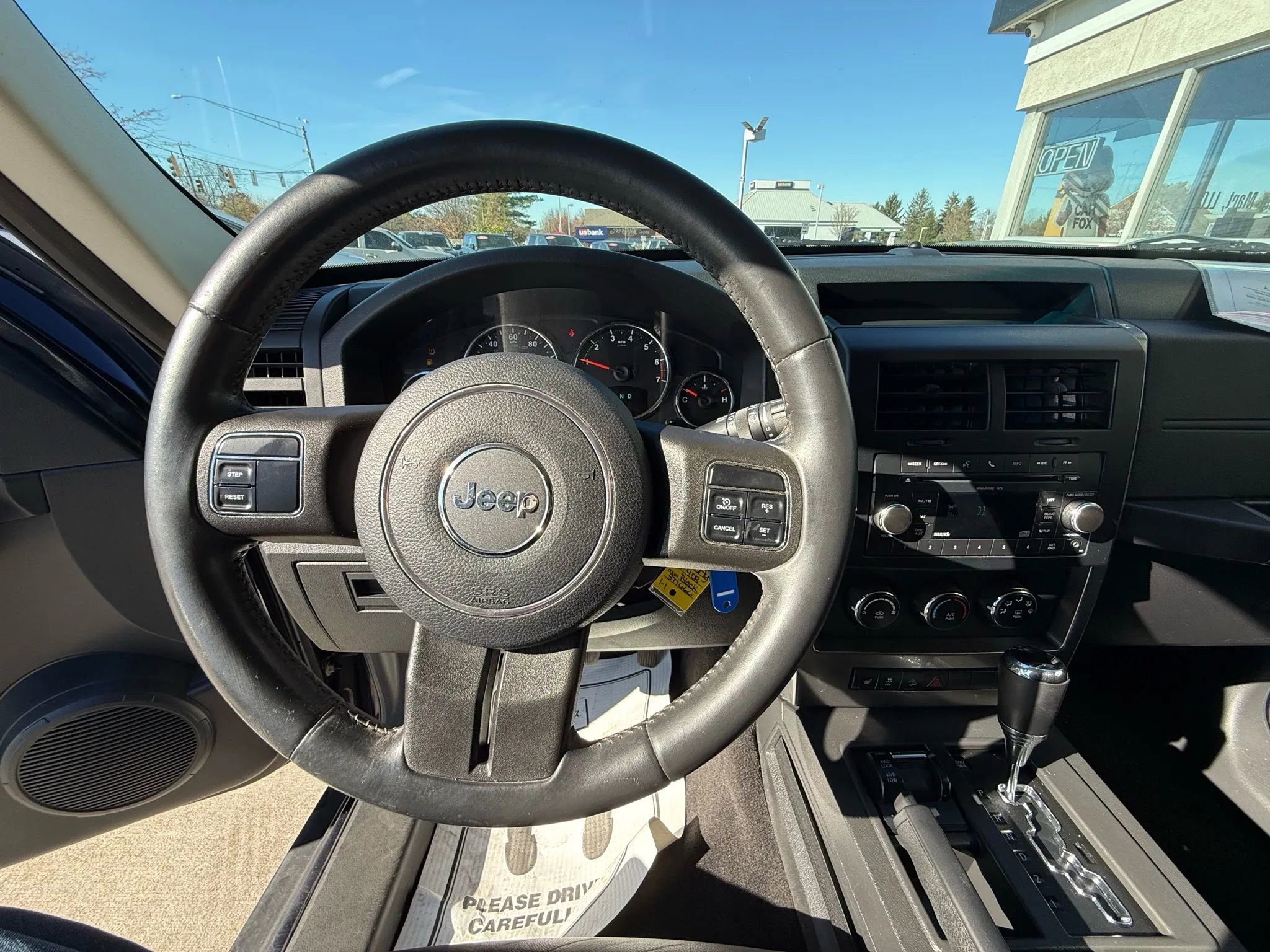 Used 2011 Jeep Liberty Sport image 14