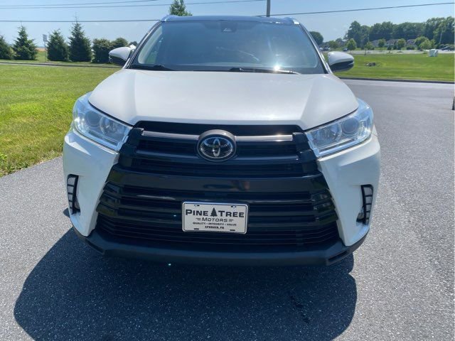 Used 2019 Toyota Highlander XLE image 4