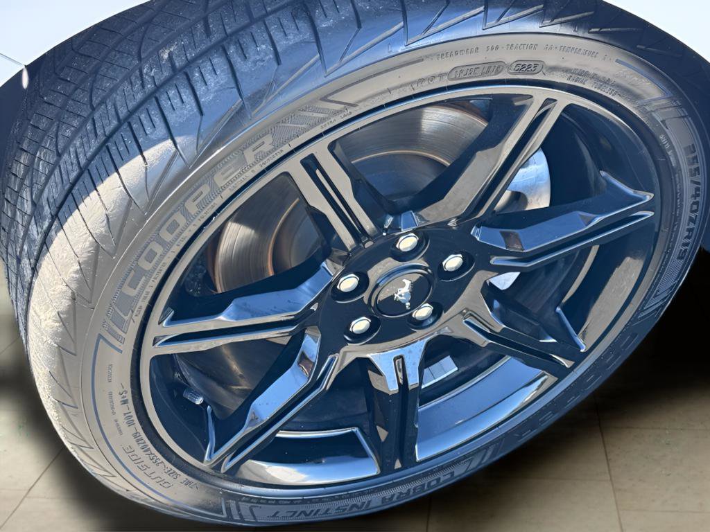 Used 2020 Ford Mustang EcoBoost w/ Equipment Group 101A image 6