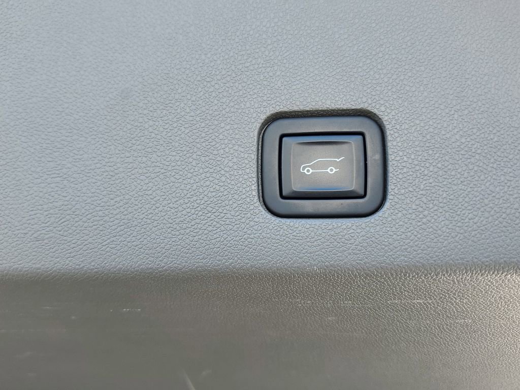 Certified 2023 Cadillac XT6 Premium Luxury w/ Technology Package image 27