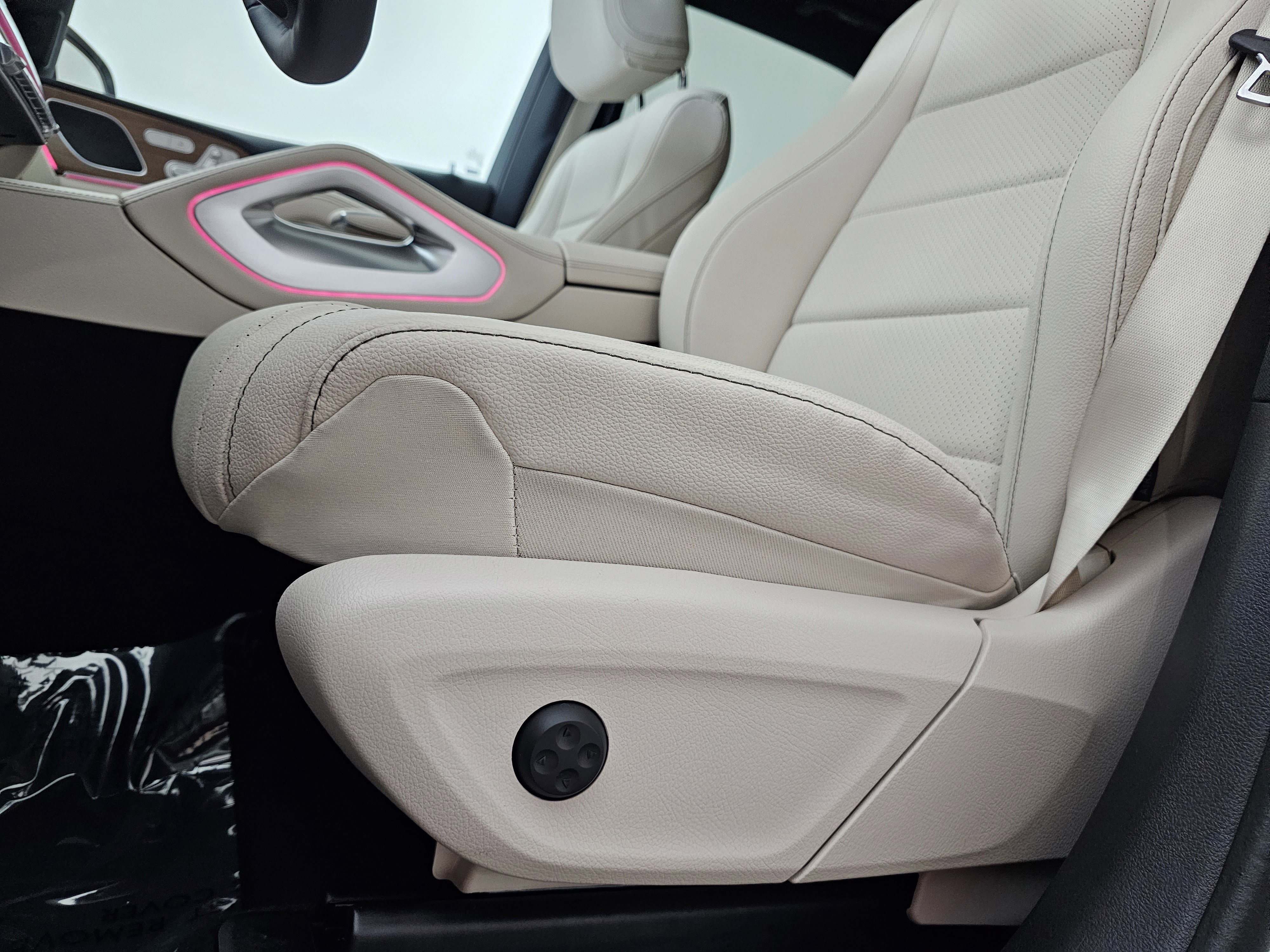 Used 2025 Mercedes-Benz GLE 450 4MATIC image 11