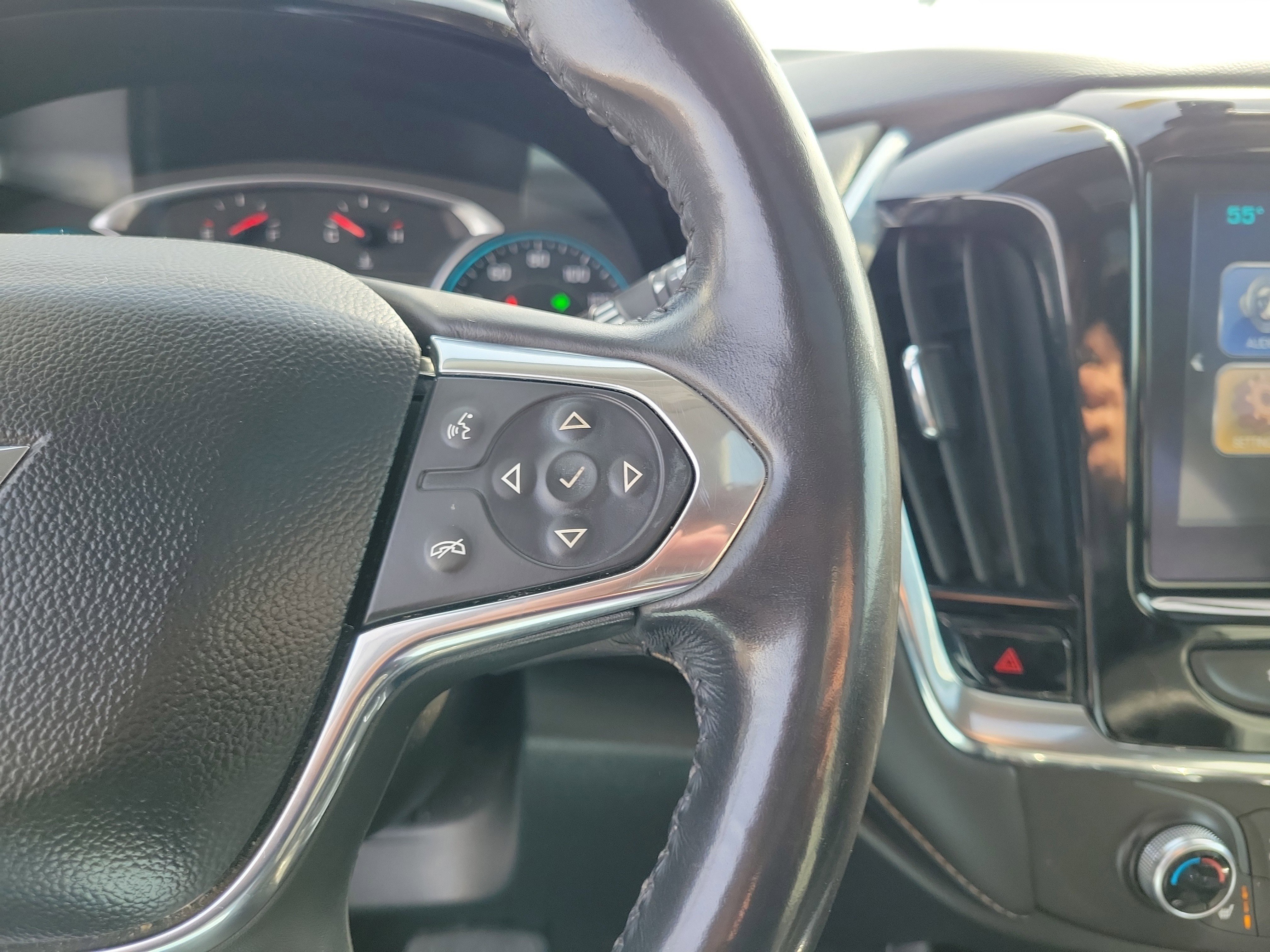 Used 2018 Chevrolet Traverse LT image 23