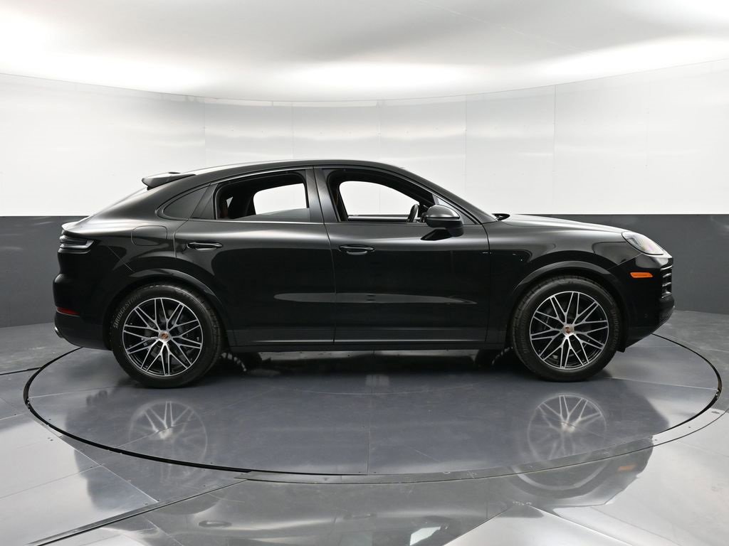 New 2026 Porsche Cayenne Coupe image 9