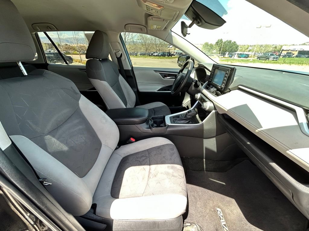 Used 2021 Toyota RAV4 XLE w/ Carpet Mat Package (TMS) AWD/4WD image 29