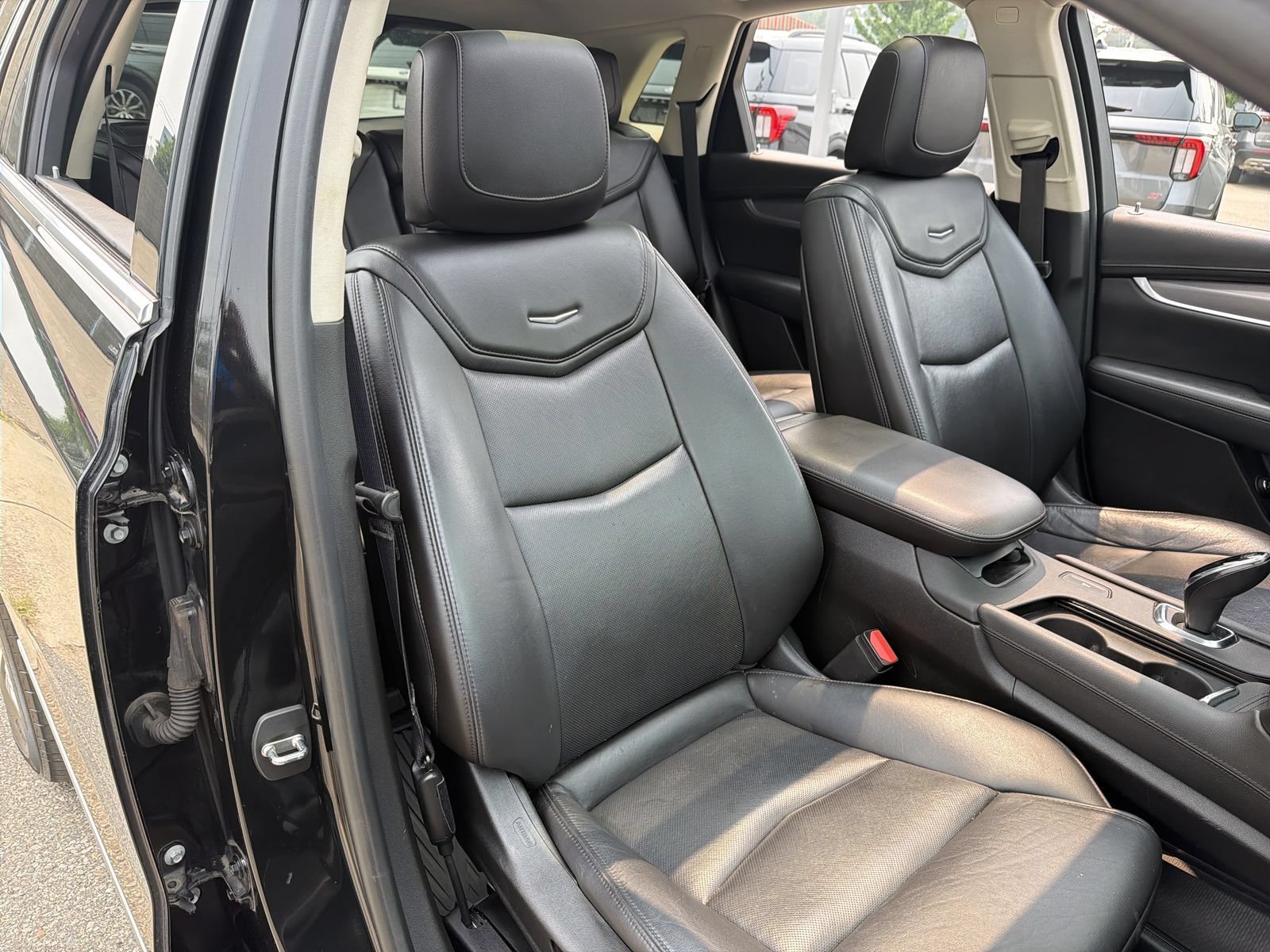 Used 2019 Cadillac XT5 Luxury FWD image 25