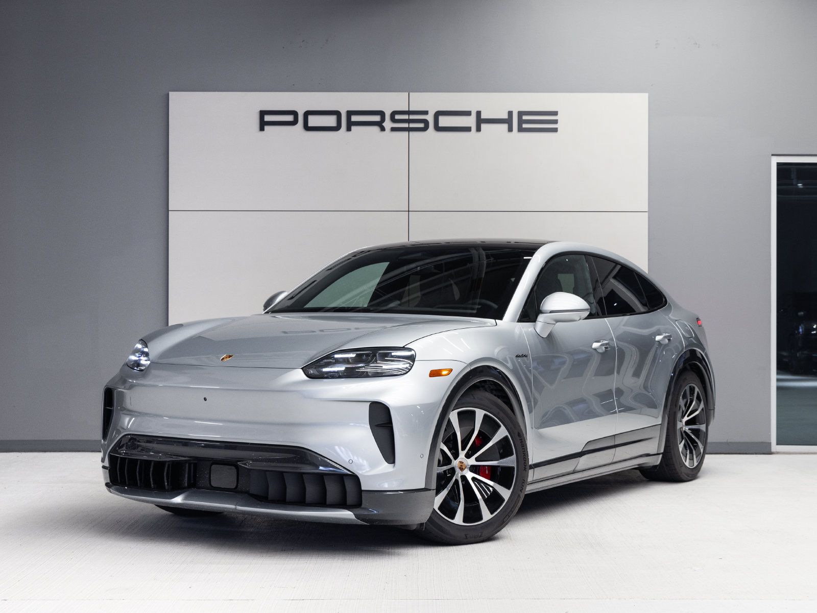 New 2026 Porsche Cayenne S AWD/4WD image 1