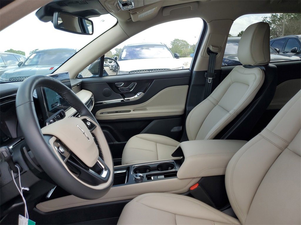 New 2026 Lincoln Corsair Grand Touring image 21