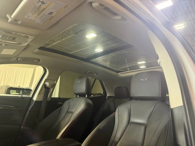 Used 2023 Buick Envision Essence w/ Sport Touring Package AWD/4WD image 6